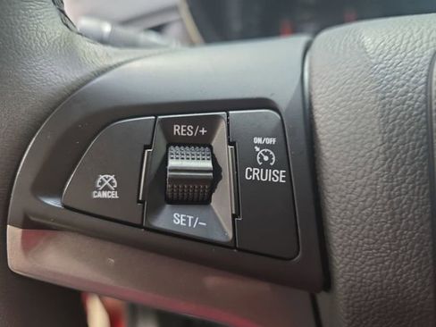 Used 2021 Chevrolet Trax LT w/ Driver Confidence Package image 18