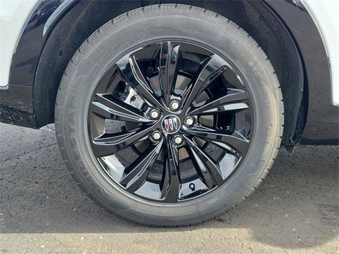 Used 2024 Buick Envista Sport Touring w/ Convenience I Package image 5