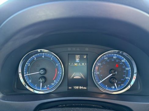 Used 2019 Toyota Corolla SE w/ Carpet Mat Package (TMS) image 8