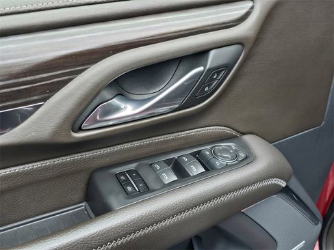 Certified 2024 GMC Yukon Denali image 12