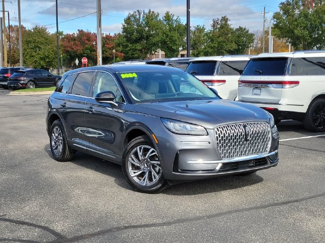 Used 2024 Lincoln Corsair FWD w/ Equipment Group 101A image 31