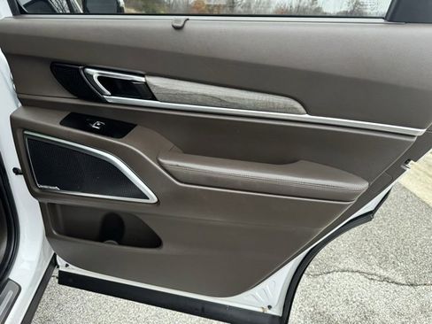 Used 2022 Kia Telluride SX w/ Towing Package image 38