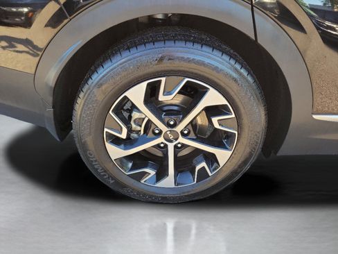 Certified 2025 Kia Sportage EX w/ Premium Package FWD image 33