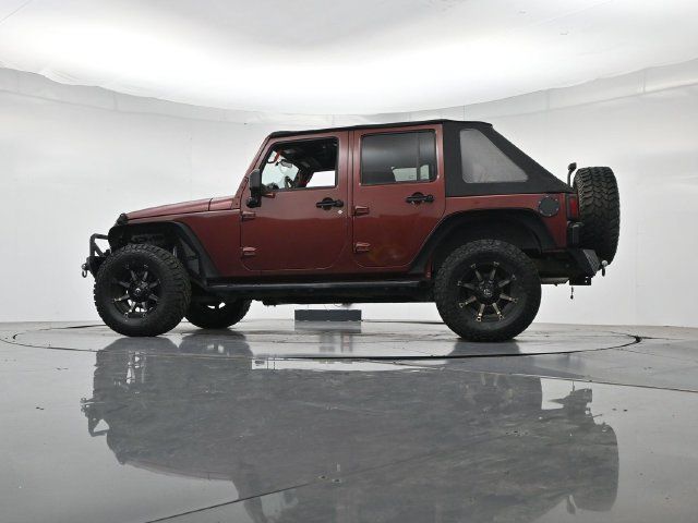 Used 2007 Jeep Wrangler Unlimited Sahara RWD image 39