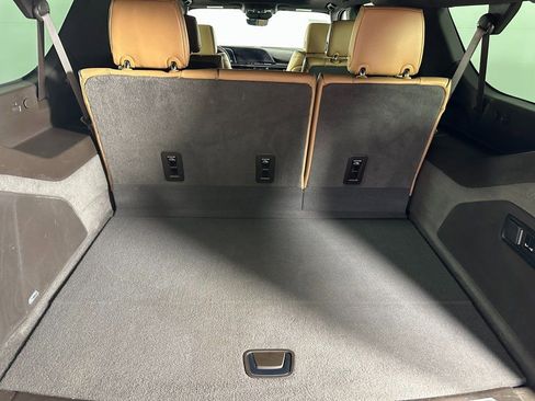 Used 2023 Cadillac Escalade ESV Premium Luxury w/ Touring Package image 8