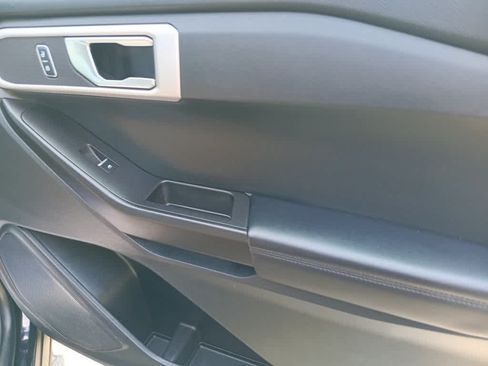 Used 2021 Ford Explorer 4WD image 27