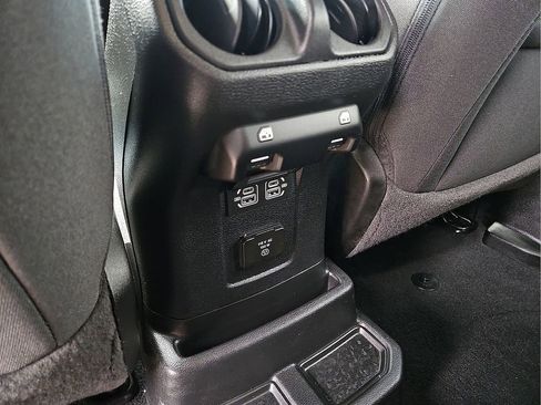 Used 2023 Jeep Wrangler Unlimited Rubicon 4xe w/ Cold Weather Group AWD/4WD image 15