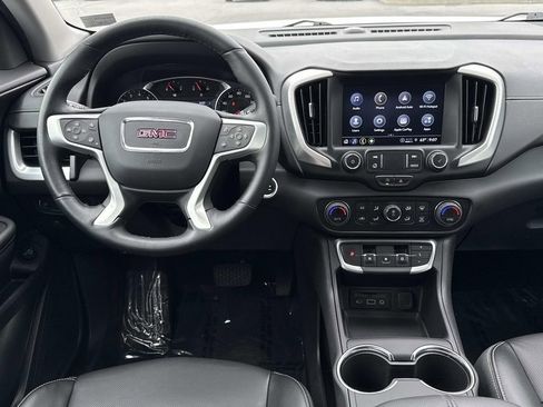 Used 2024 GMC Terrain SLT AWD/4WD image 2