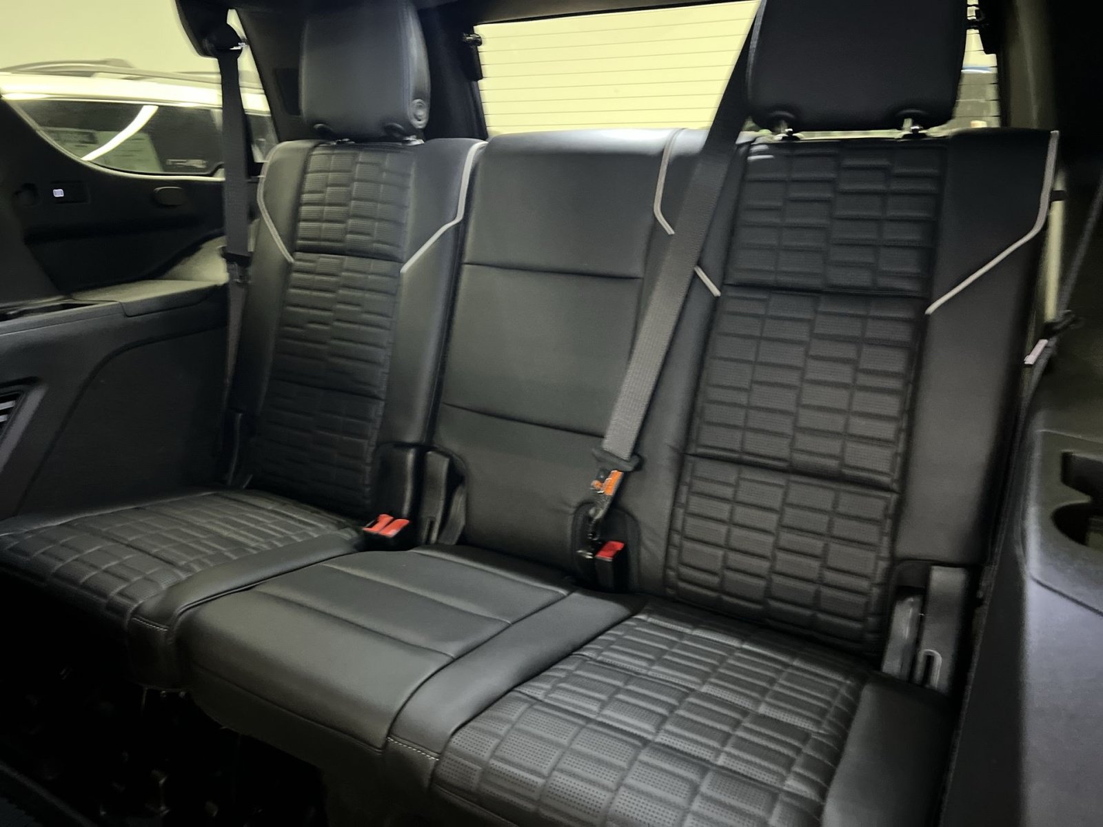 Used 2024 Cadillac Escalade Sport Platinum w/ LPO, Floor Liner Package AWD/4WD image 25