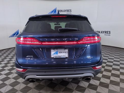 Used 2017 Lincoln MKC Premiere FWD image 4