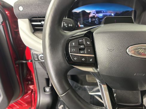 Used 2025 Ford Explorer Platinum w/ Ultimate Package AWD/4WD image 30