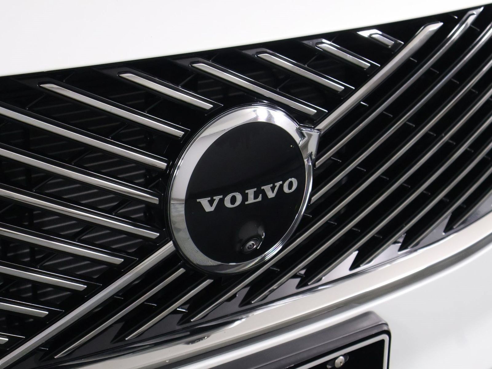 Certified 2026 Volvo XC90 B6 Plus w/ Protection Package AWD/4WD image 27
