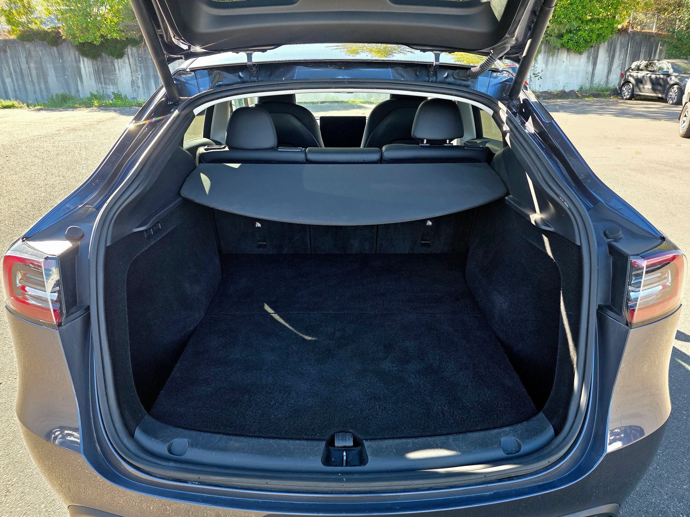 Used 2023 Tesla Model Y Long Range AWD/4WD image 62