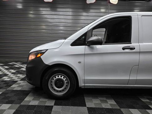 Used 2021 Mercedes-Benz Metris image 29
