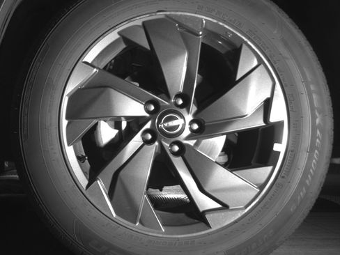 Used 2025 Nissan Rogue SV image 12