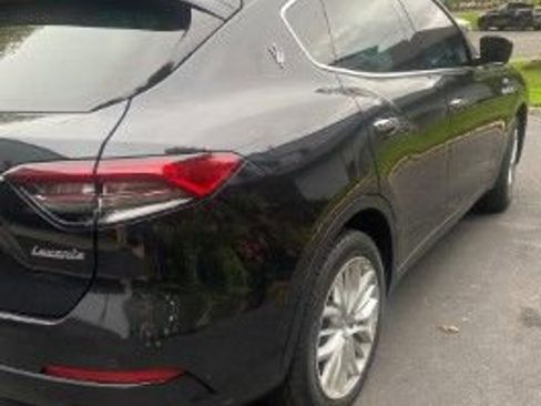 Used 2022 Maserati Levante GT image 12