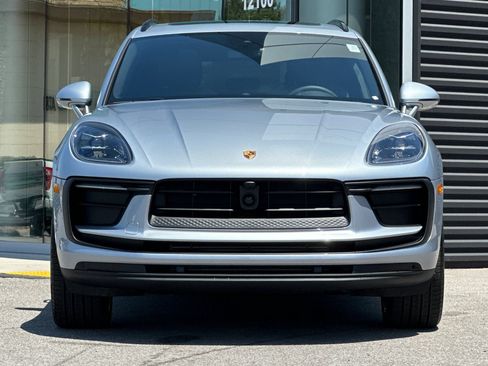 Used 2026 Porsche Macan AWD/4WD image 11