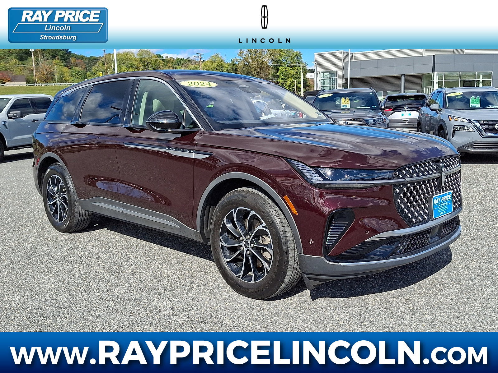 Used 2024 Lincoln Nautilus Premier AWD/4WD image 1