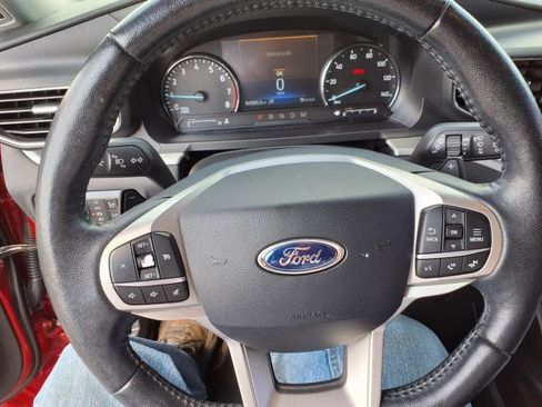 Used 2021 Ford Explorer XLT w/ Equipment Group 202A image 22