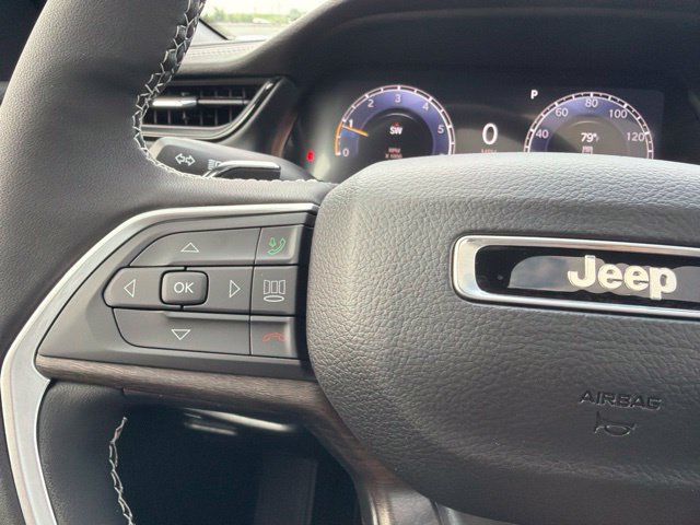 New 2026 Jeep Grand Cherokee Altitude AWD/4WD image 21