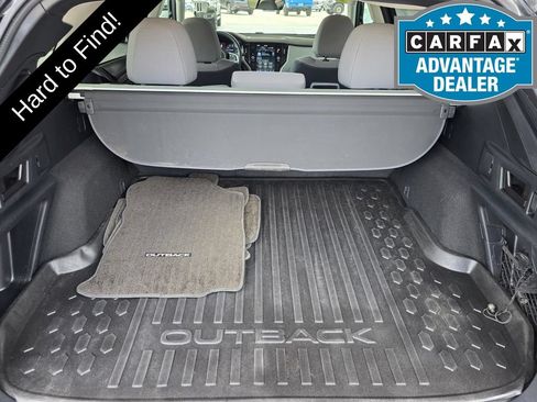 Used 2023 Subaru Outback Premium AWD/4WD image 12