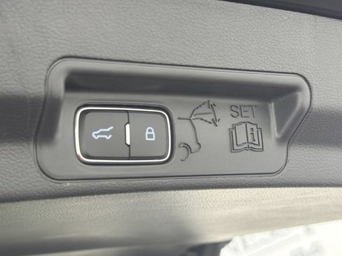 Used 2026 Ford Explorer Active w/ Active Comfort Package RWD image 27