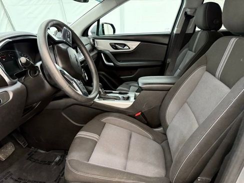 Used 2025 Chevrolet Blazer LT image 13