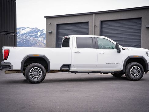 Used 2024 GMC Sierra 3500 SLE w/ SLE Convenience Package AWD/4WD image 6