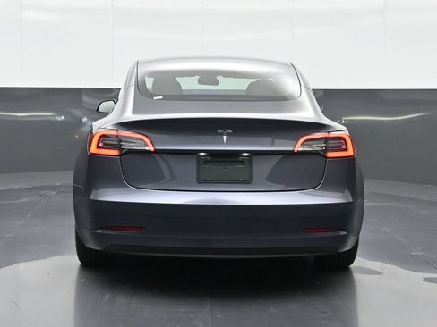 Used 2021 Tesla Model 3 Standard Range Plus RWD image 16