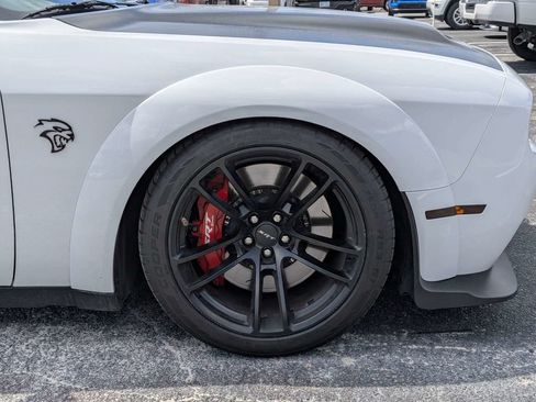 Used 2022 Dodge Challenger SRT Hellcat RWD image 12