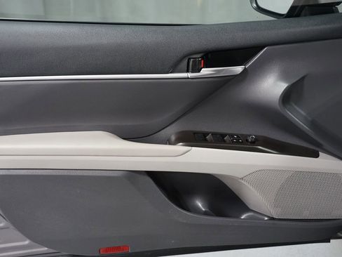 Used 2023 Toyota Camry SE image 28