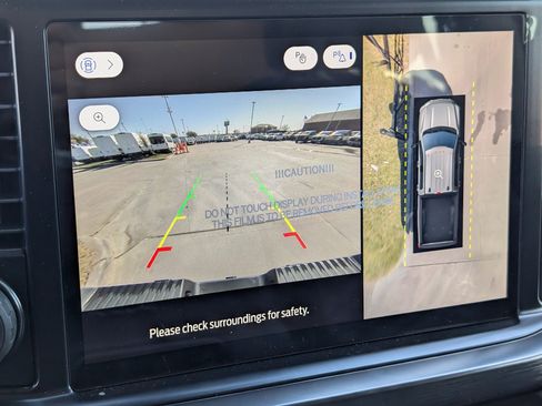 New 2026 Ford F250 Lariat w/ Black Appearance Package image 18