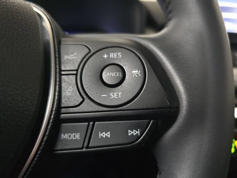 Used 2020 Toyota RAV4 Limited AWD/4WD image 21