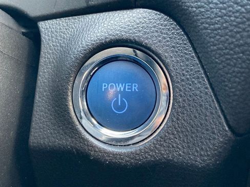 Used 2022 Toyota RAV4 Limited image 15