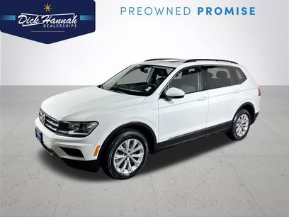 Used 2018 Volkswagen Tiguan SE w/ Panoramic Sunroof Package
