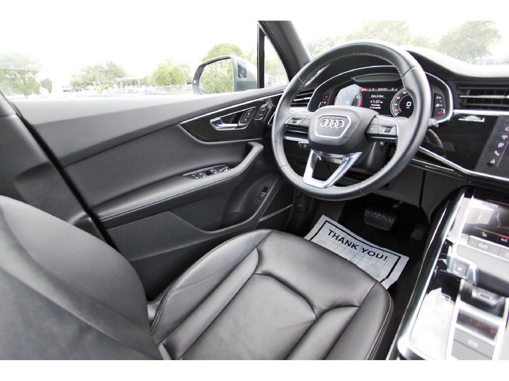 Used 2025 Audi Q7 3.0T Premium Plus AWD/4WD image 9