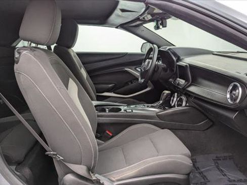 Used 2020 Chevrolet Camaro LT image 16
