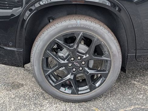 New 2026 Chevrolet Traverse RS FWD image 3