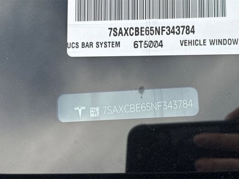 Used 2022 Tesla Model X Plaid image 3