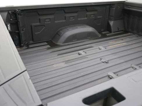 Used 2023 GMC Sierra 2500 SLE w/ SLE Convenience Package image 5