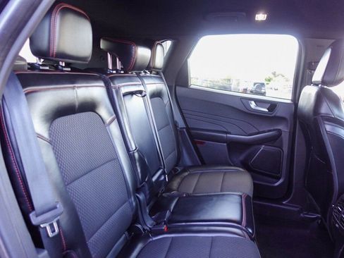 Used 2024 Ford Escape ST-Line image 12