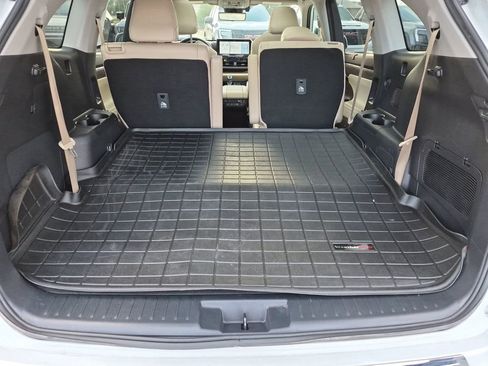 Used 2022 Toyota Highlander Platinum AWD/4WD image 41