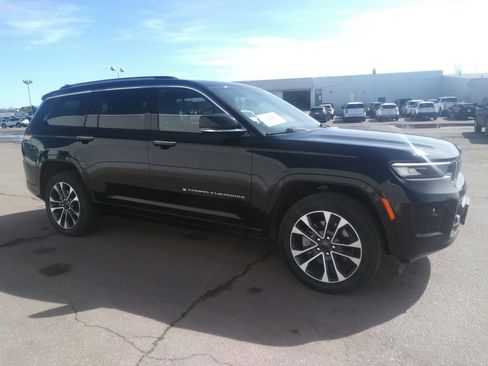 Used 2021 Jeep Grand Cherokee L Overland w/ Luxury Tech Group IV image 4