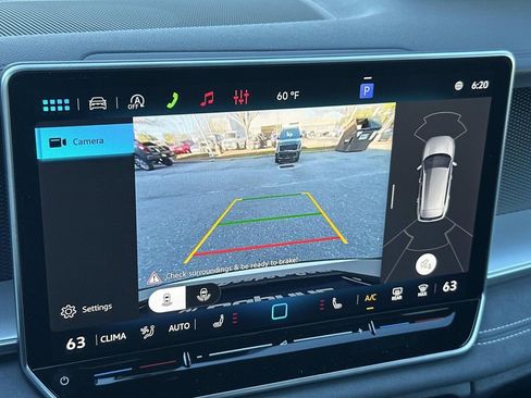 New 2026 Volkswagen Tiguan SE R-Line AWD/4WD image 14