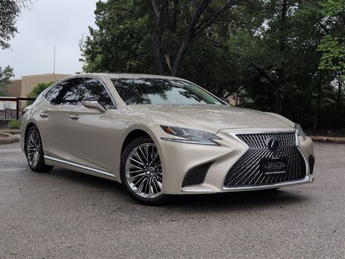 Used 2019 Lexus LS 500h RWD image 1