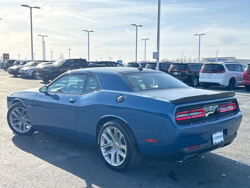 Used 2020 Dodge Challenger R/T image 5