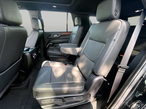 Used 2025 GMC Yukon Denali w/ Sun & Power Step Package AWD/4WD image 21