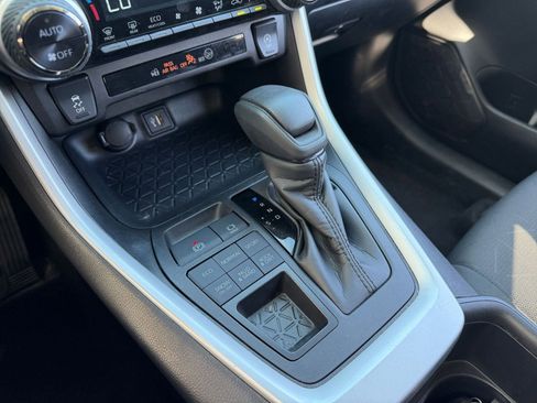 Used 2025 Toyota RAV4 XLE w/ Convenience Package image 43