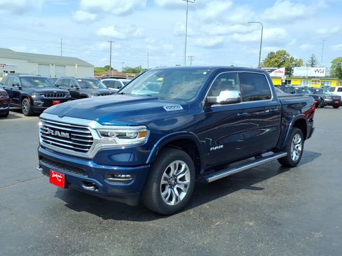 Used 2023 RAM 1500 Limited w/ Body Color Bumper Group AWD/4WD image 8