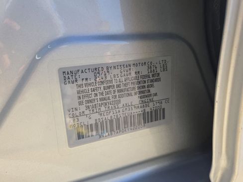 Used 2019 Nissan Sentra S image 32
